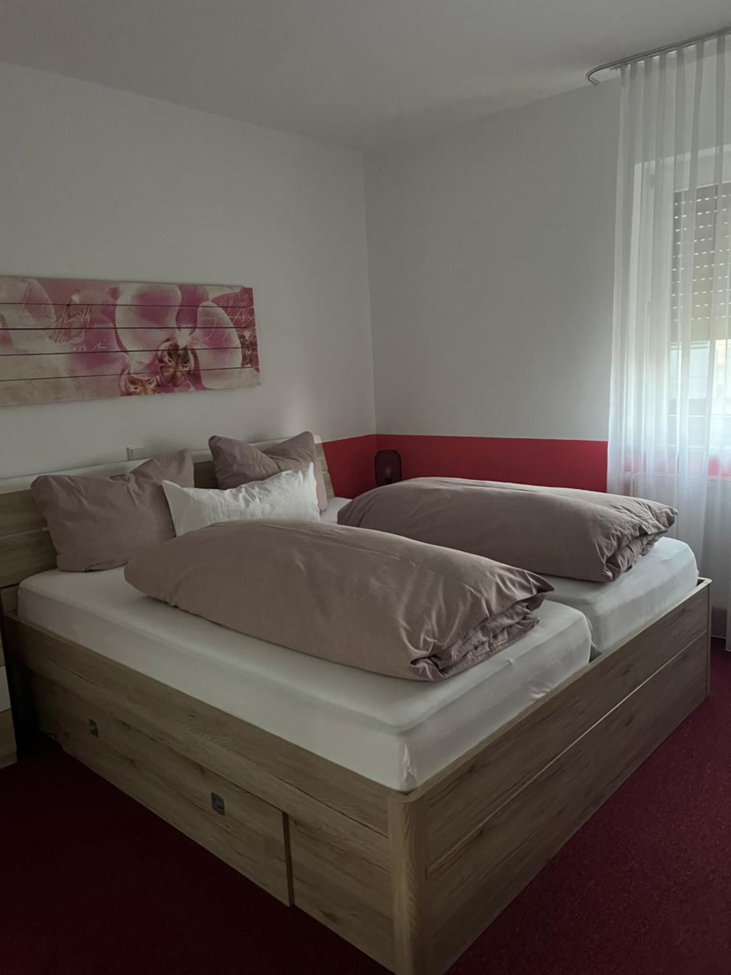 Gaestehaus Elisabeth Weisenheim am Sand Екстериор снимка